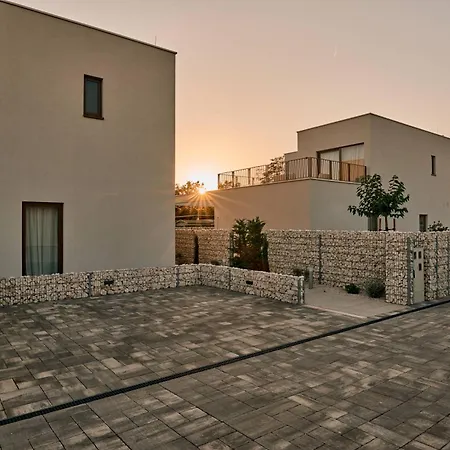 Pribjeći Taria Porec